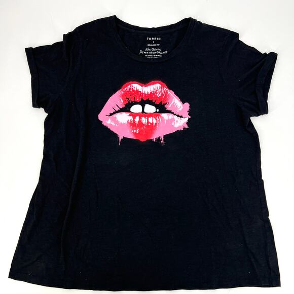 Torrid Womens Lips Kiss Graphic Black Relaxed Fit Short Sleeve T Shirt Size 2 - Picture 2 of 7
